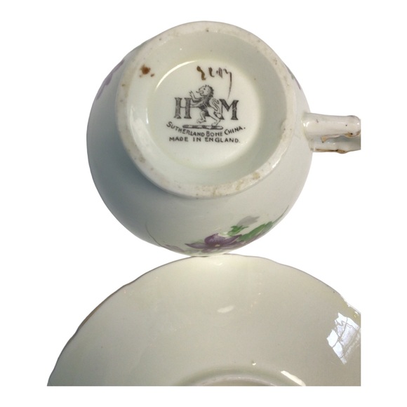 Vintage HM (Lion) SUTHERLAND Bone China Purple Lilac Floral Tea Cup & Saucer - Picture 7 of 14